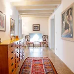 Gorgeous Suite San Polo Apartment