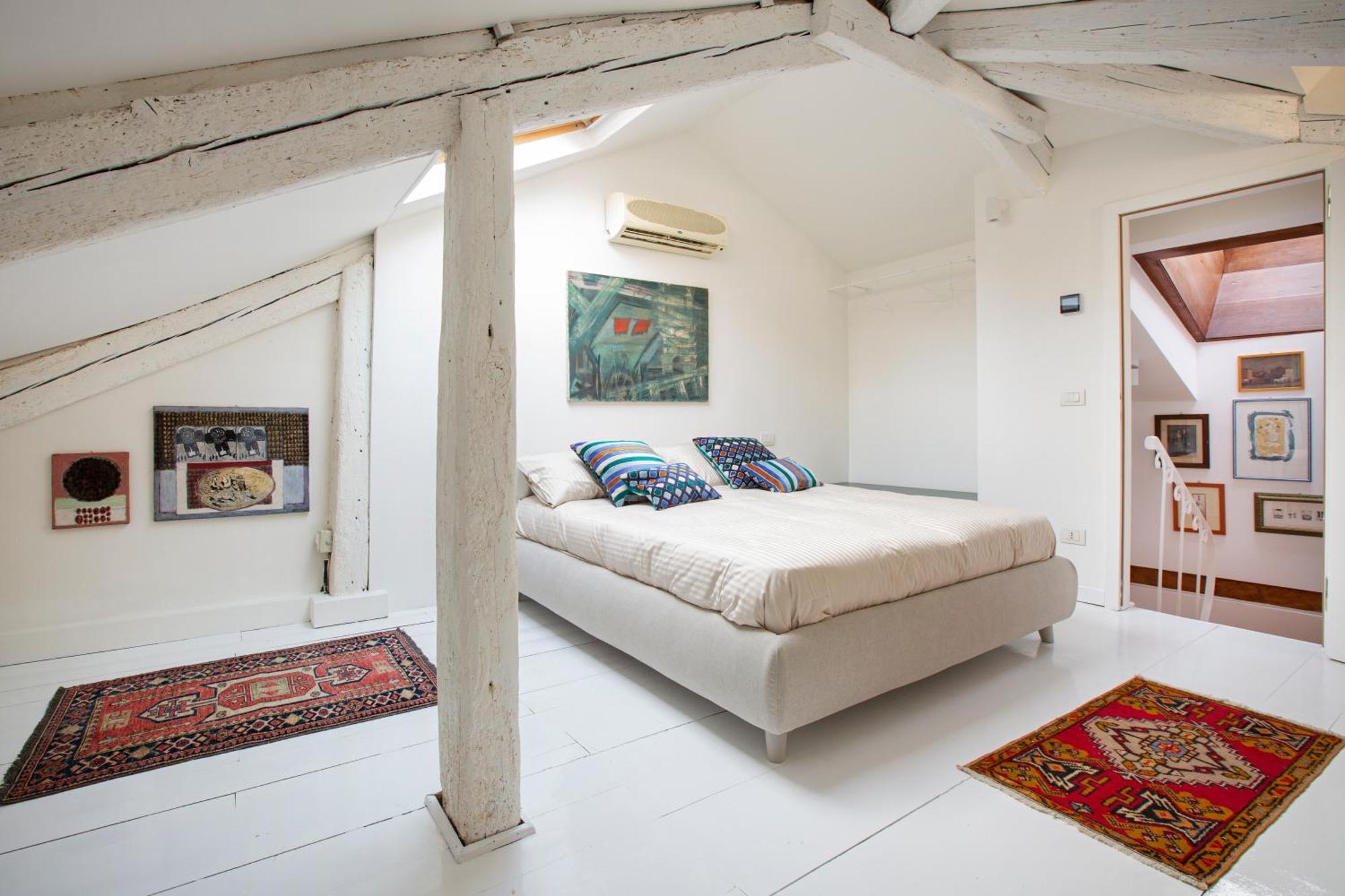 Gorgeous San Polo Apartment Venedig