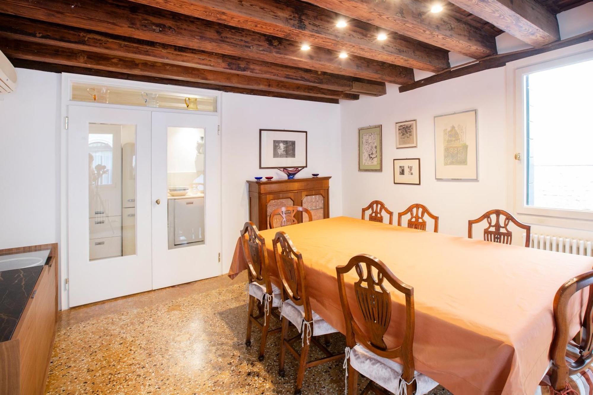 Gorgeous San Polo Apartment